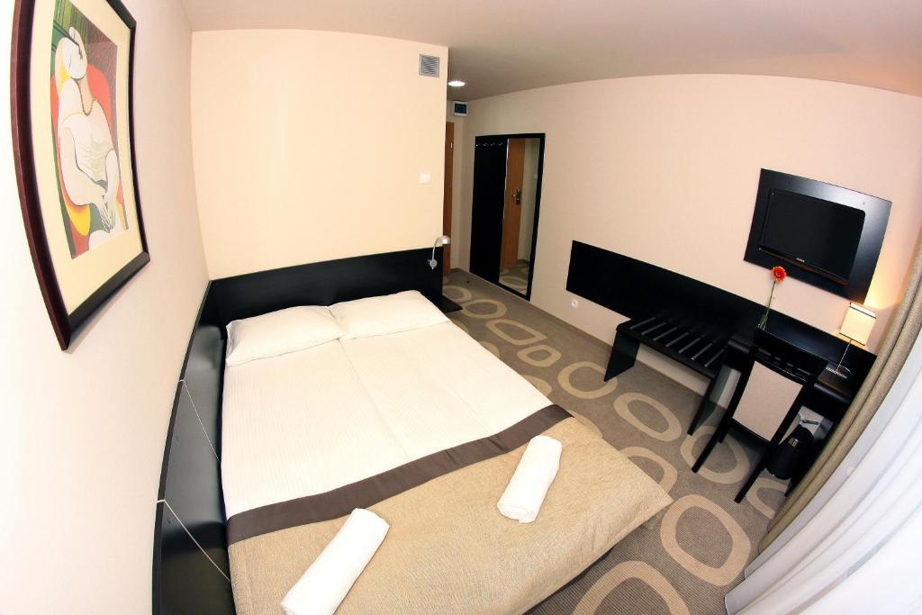 Hotel Picaro Stok Łagów Habitación foto